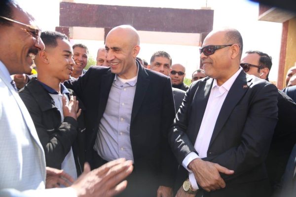 وزيرا التعليم والعمل يتفقدان مدارس قنا ويحثان الطلاب على الالتزام - 1 - سيناء الإخبارية