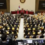 البرلمان الكوري الجنوبي يعزل الرئيس يون سوك يول بعد أزمة الأحكام العرفية - 15 - سيناء الإخبارية