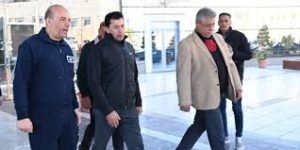 أشرف صبحى يصل إلى المستشفى الجوي التخصصي للاطمئنان علي اللاعب إبراهيم شيكا - 7 - سيناء الإخبارية