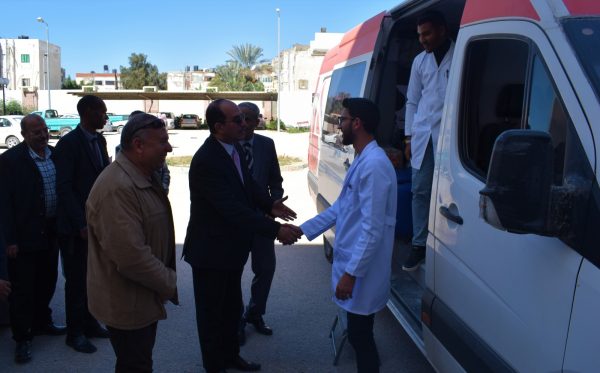 إقبال كبير على حملة التبرع بالدم في جامعة العريش لدعم مستشفى العريش العام - 1 - سيناء الإخبارية