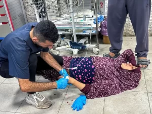 الجيش الإسرائيلي يبدأ هجوما شاملا على مستشفى " كمال عدوان" شمالي القطاع - 1 - سيناء الإخبارية