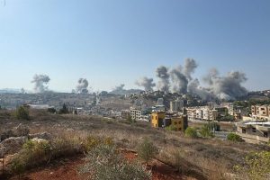 الجيش الإسرائيلي ينفذ عملية نسف ثانية كبيرة في بلدة ميس الجبل جنوبى لبنان - 1 - سيناء الإخبارية