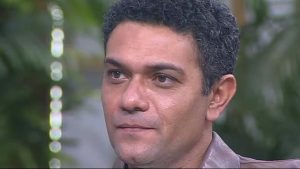 الفنان آسر ياسين يشوق الجمهور لمسلسله الجديد " موعد مع الماضي " - 1 - سيناء الإخبارية