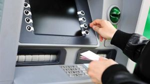 انفجارا بماكينة الصراف الآلي لفرع أحد البنوك في مدينة سان بطرسبورج - 3 - سيناء الإخبارية