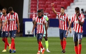 برشلونة يخسر أمام نظيره فريق أتلتيكو مدريد بهدفين مقابل هدف - 1 - سيناء الإخبارية
