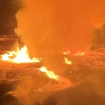 بركان كيلاويا يثور مجددا ويهدد سكان مدينة هاواي الأمريكية وسط مخاوف من الضباب - 1 - سيناء الإخبارية
