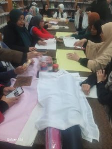 تحت شعار علمني حرفة استمرار دورات تدريبيه الأعمال اليدوية بمركز شباب أبو زنيمة بجنوب سيناء - 1 - سيناء الإخبارية