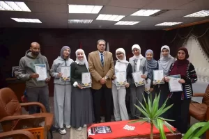 تعليم جنوب سيناء يكرم طالبات مدرسة الزهور الثانوية للبنات الفائزات في مسابقات الإعلام المختلفة - 5 - سيناء الإخبارية