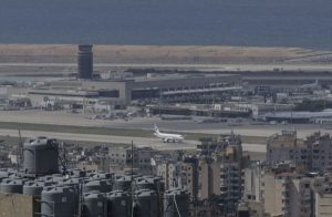 توقيف زوجة وابنة دريد الأسد بمطار بيروت الدولي لحيازتهم جوازات سفر مزورة - 7 - سيناء الإخبارية