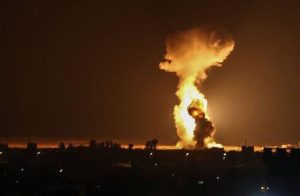 دوي انفجار قوي في صنعاء إثر غارة جوية عنيفة على المدينة - 3 - سيناء الإخبارية