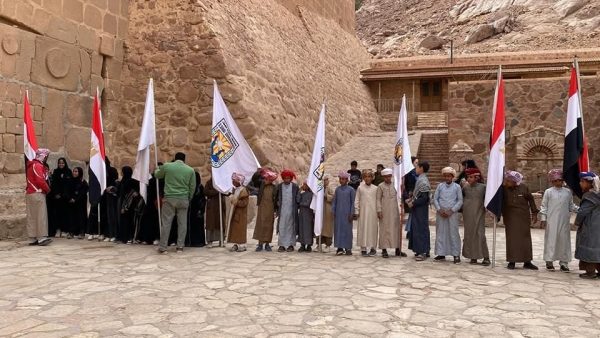 محافظ جنوب سيناء يرسل هدايا قيمة إلى رهبان دير سانت كاترين بمناسبة عيد القديسة كاترين - 5 - سيناء الإخبارية