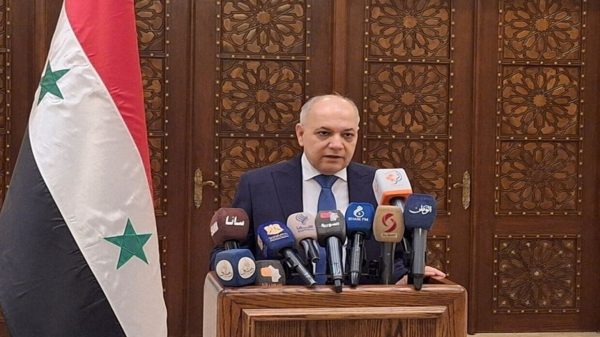 دمشق في قبضة المعارضة.. رئيس الوزراء السوري يظهر برفقة المعارضة استعدادًا لتسليم السلطة - 1 - سيناء الإخبارية