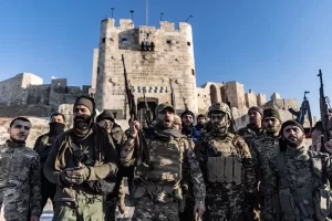 مدينة حلب على حافة الانفجار.. قوات سوريا الديمقراطية تبحث عن مخرج وسط زحف الفصائل المسلحة - 7 - سيناء الإخبارية