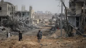 شهيدان إثر قصف للاحتلال استهدف محيط مدرسة تؤوي نازحين بمخيم النصيرات بغزة - 3 - سيناء الإخبارية