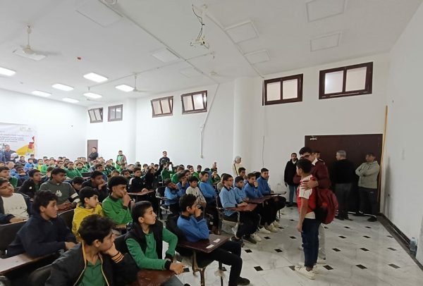 300 طالب وطالبة في جنوب سيناء يخضعون لفحوصات شاملة ضمن مشروع "معًا لقوام أفضل" - 3 - سيناء الإخبارية