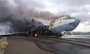 فيديو يرصد لحظات هروب مدير منظمة الصحة العالمية من مطار صنعاء أثناء القصف الإسرائيلي - 3 - سيناء الإخبارية