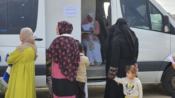 قافلة طبية شاملة تقدم خدماتها المجانية لـ 321 مواطنًا في قرية السكاسكة بشمال سيناء - 1 - سيناء الإخبارية