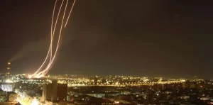 قصف مدفعي يستهدف محيط المستشفى المعمداني وسط مدينة غزة - 1 - سيناء الإخبارية