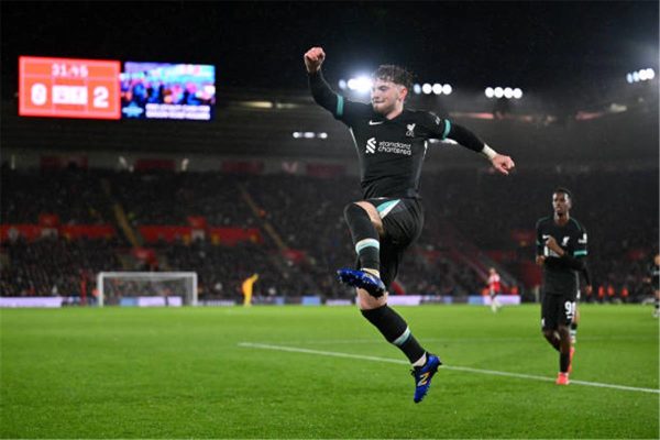 ليفربول يتأهل إلى نصف نهائي كأس كاراباو بعد فوزه الصعب على ساوثهامبتون 2-1 - 1 - سيناء الإخبارية