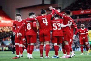 مباراة ليفربول وفولهام تنتهي بالتعادل الإيجابي بهدفين لكل فريق - 3 - سيناء الإخبارية