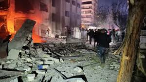 مصادر سورية تكشف عن مقتل 10 أشخاص في غارة إسرائيلية بمدنية في عدرا بريف دمشق - 1 - سيناء الإخبارية