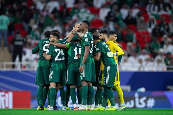 ستاد جابر الأحمد يستعد لاستقبال 60 ألف متفرج لمشاهدة مواجهة السعودية والعراق بعد نفاد التذاكر - 3 - سيناء الإخبارية