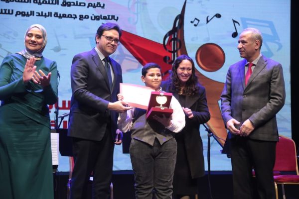 وزير الثقافة يكرم مواهب ذوي الهمم في الدورة السابعة لمسابقة المواهب الذهبية - 3 - سيناء الإخبارية