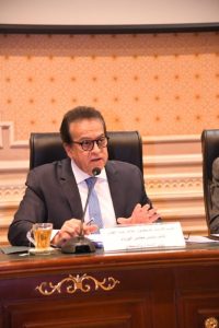 وزير الصحة يؤكد حرص الحكومة على حقوق الفريق الطبي ومتلقي الخدمة - 1 - سيناء الإخبارية