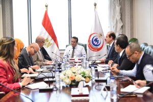وزير الصحة يستعرض مع ممثل منظمة الصحة العالمية سبل التعاون لمواجهة تداعيات الحروب في غزة والسودان - 3 - سيناء الإخبارية