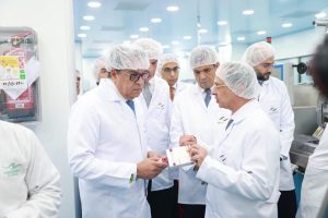 وزير الصحة يشهد إطلاق أول دفعة من الأنسولين المحلي كخطوة نحو الاكتفاء الذاتي - 3 - سيناء الإخبارية
