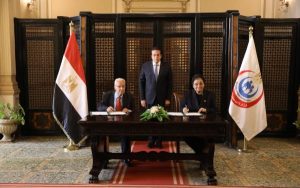 وزير الصحة يشهد توقيع بروتوكول تعاون بين الوزارة والجمعية المصرية لطب الأطفال - 1 - سيناء الإخبارية
