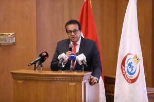 وزير الصحة يكلف نائبه بزيارة المصاب ومتابعة تلقيه الرعاية الصحية اللازمة وصرف مبلغ مالي والتحقيق العاجل - 7 - سيناء الإخبارية