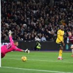 وست هام ينتزع فوزًا ثمينًا من وولفرهامبتون 2-1 ويبتعد عن منطقة الخطر في الدوري الإنجليزي - 7 - سيناء الإخبارية