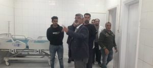 وكيل صحة شمال سيناء يتفقد جداول ونوبتجيات الفريق الطبي المتواجد بمستشفى الشيخ زويد المركزي - 3 - سيناء الإخبارية