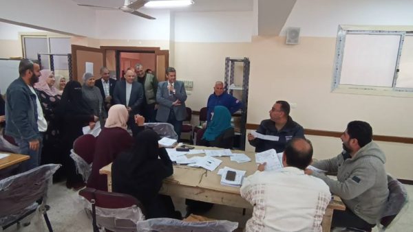 حمزة رضوان يتابع تصحيح امتحانات الشهادة الإعدادية في شمال سيناء - 21 - سيناء الإخبارية