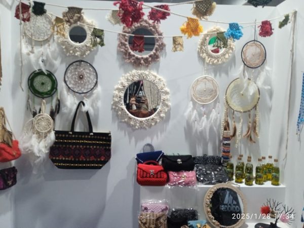 مديرية الشباب والرياضة بشمال سيناء تشارك في معرض "بيزنس يا شباب" لدعم الحرف اليدوية - 1 - سيناء الإخبارية