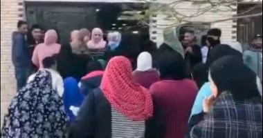 إقبال كثيف من المواطنين بالدقهلية والقليوبية لتحرير توكيلات تأسيس حزب الجبهة الوطنية.. صور - 11 - سيناء الإخبارية