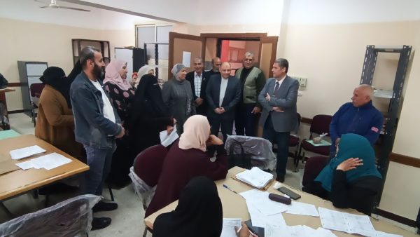 حمزة رضوان يتابع تصحيح امتحانات الشهادة الإعدادية في شمال سيناء - 13 - سيناء الإخبارية