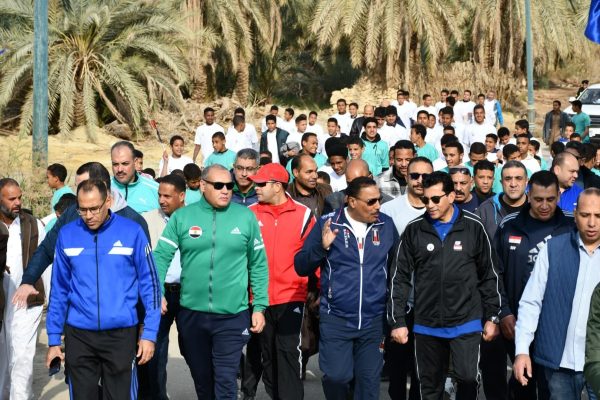 أشرف صبحي يشعل حماس الشباب في مطروح.. فعاليات رياضية متنوعة تدعم الصحة العامة - 9 - سيناء الإخبارية