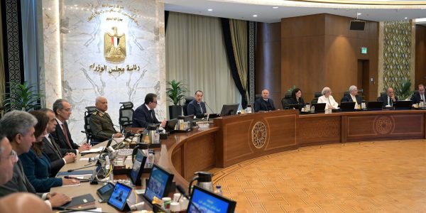 رئيس الوزراء يشيد بدور مصر في اتفاق وقف إطلاق النار بغزة خلال اجتماع الحكومة الأسبوعي - 1 - سيناء الإخبارية