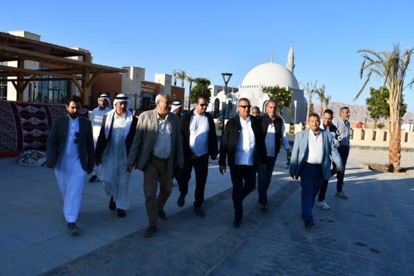 محافظ جنوب سيناء يتفقد الاستعدادات النهائية لاستضافة المهرجان العربي للهجن والتراث - 27 - سيناء الإخبارية