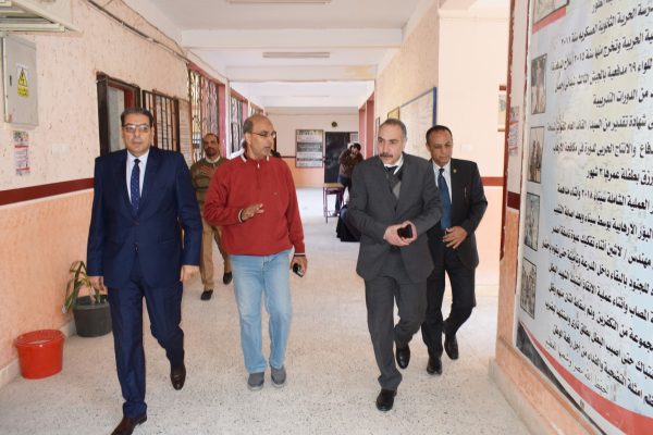 عتلم والباز يتفقدان لجان امتحانات الشهادة الإعدادية في لجان طور سيناء - 21 - سيناء الإخبارية