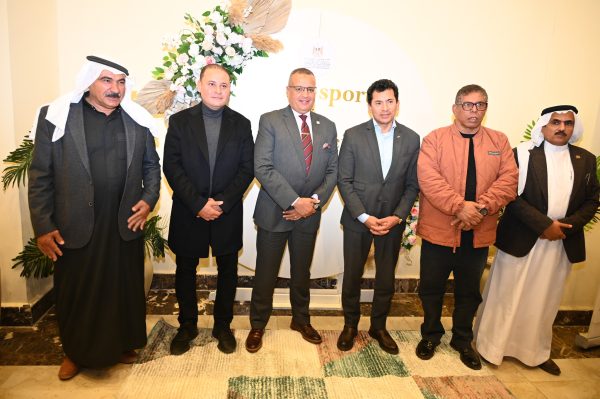 محافظ جنوب سيناء ووزير الرياضة يفتتحان الخيمة البدوية والبازارات بالمدينة الشبابية في شرم الشيخ - 9 - سيناء الإخبارية