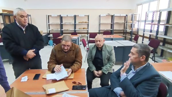 حمزة رضوان يتابع تطبيق مواصفات الورقة الامتحانية للشهادة الإعدادية في شمال سيناء - 5 - سيناء الإخبارية
