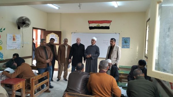 مدير منطقة شمال سيناء الأزهرية يتفقد أعمال تصحيح الشهادة الابتدائية بمعهد بنين العريش - 1 - سيناء الإخبارية