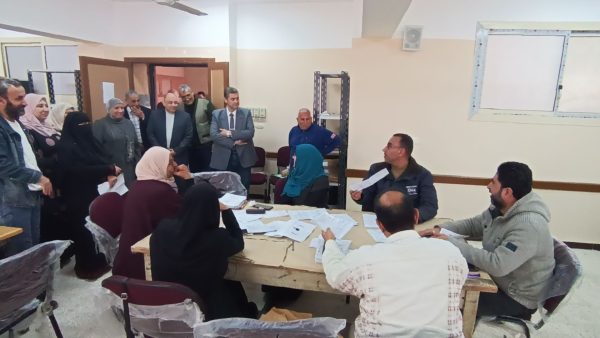 حمزة رضوان يتابع تصحيح امتحانات الشهادة الإعدادية في شمال سيناء - 9 - سيناء الإخبارية