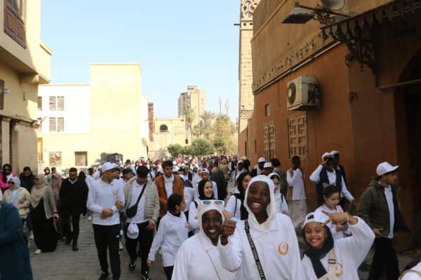 200 طفل من المحافظات الحدودية يزورون شارع المعز في إطار مشروع "أهل مصر" - 25 - سيناء الإخبارية