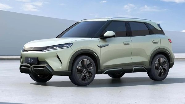 BYD تُطلق النسخة الرياضية ATTO 2 لتعزيز حضورها في سوق السيارات الكهربائية - 3 - سيناء الإخبارية