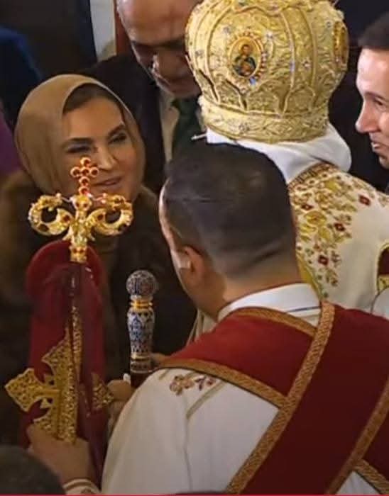 حزب الجبهة الوطنية يشارك في احتفالات عيد الميلاد بالكاتدرائية ويهنئ البابا تواضروس - 7 - سيناء الإخبارية