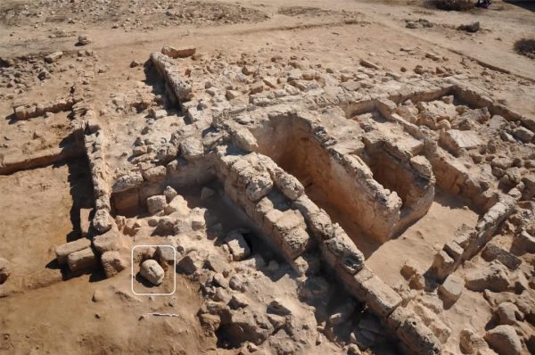 الكشف عن رأس تمثال بطلمي ضخم في منطقة تابوزيرس ماجنا بالإسكندرية - 1 - سيناء الإخبارية